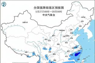 一场伤两人？卢克-肖半场伤退，万-比萨卡登场